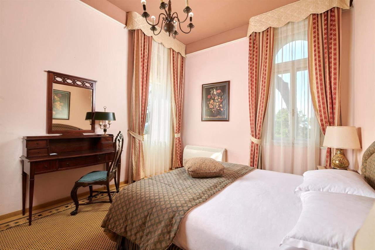 Apartments Bellevue Plava Laguna Πόρετς Εξωτερικό φωτογραφία