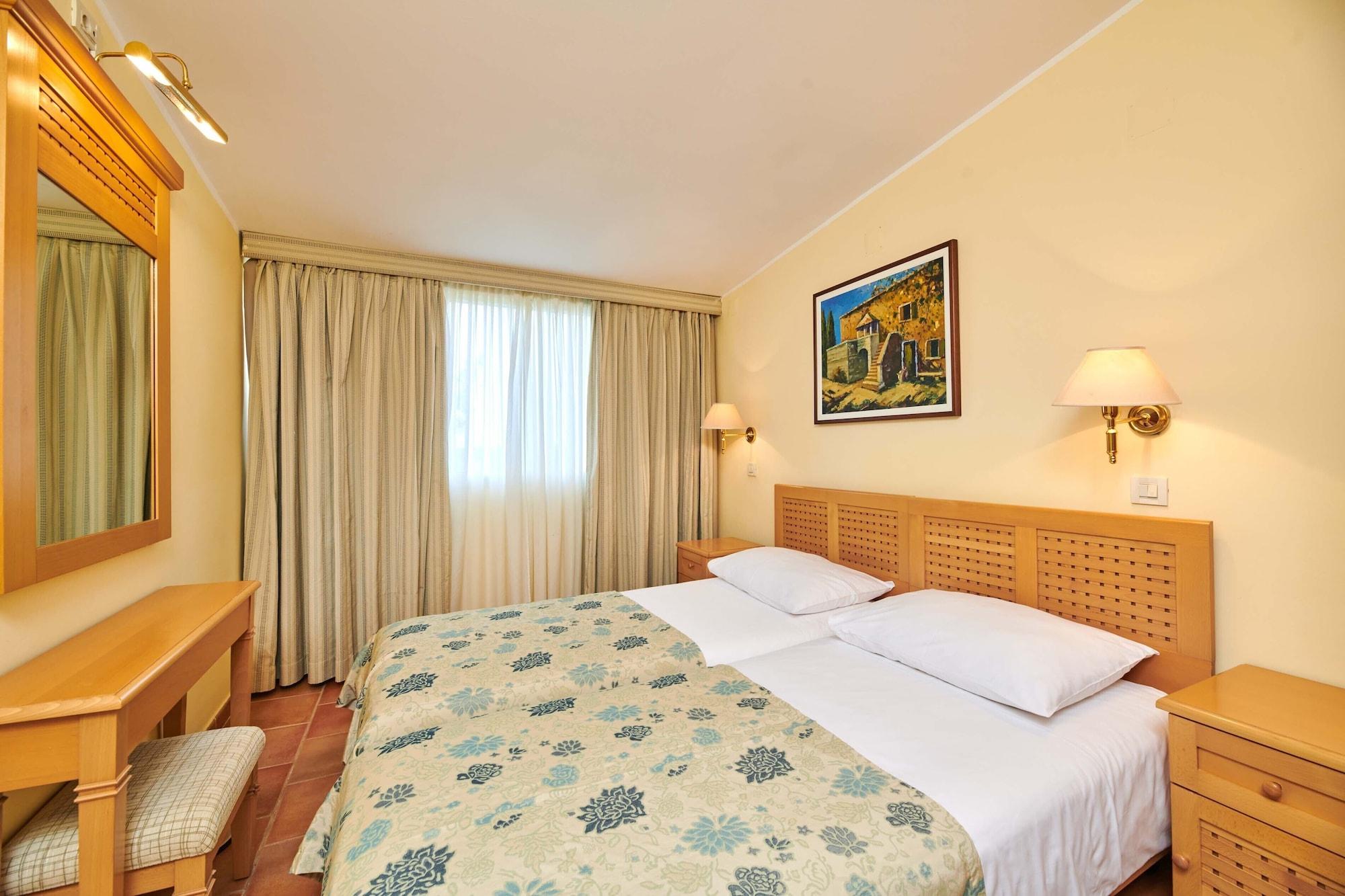 Apartments Bellevue Plava Laguna Πόρετς Εξωτερικό φωτογραφία