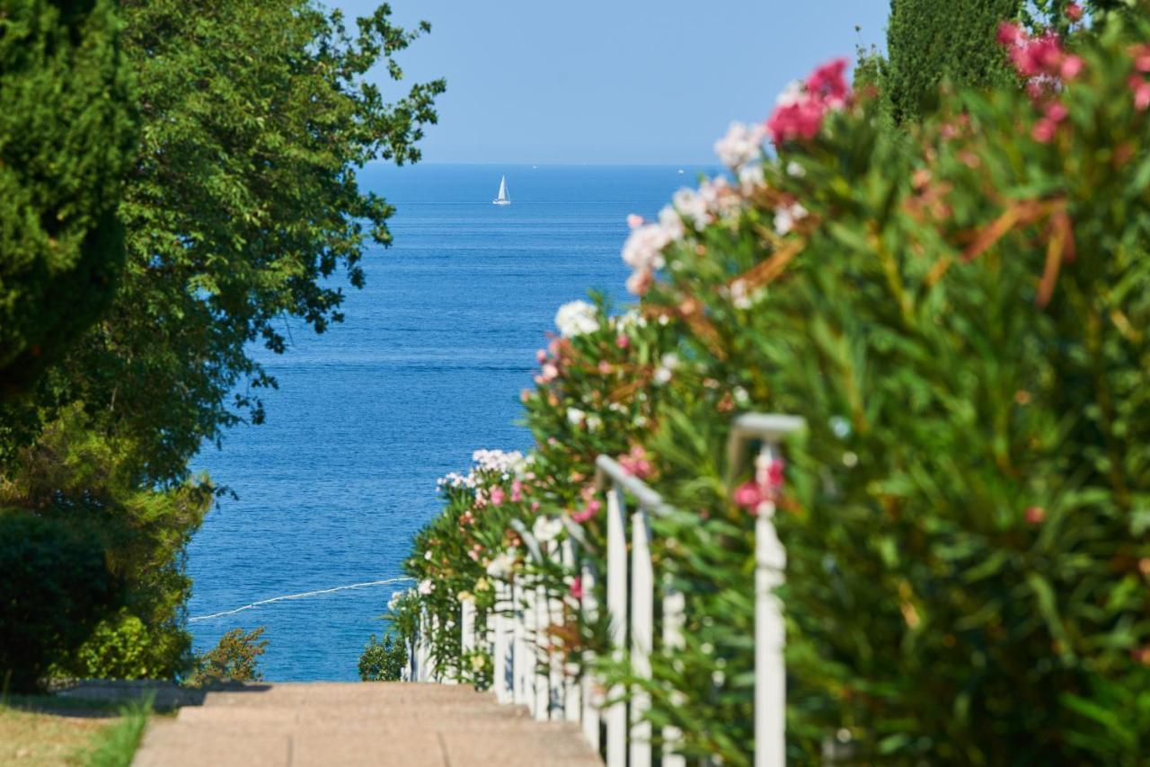 Apartments Bellevue Plava Laguna Πόρετς Εξωτερικό φωτογραφία