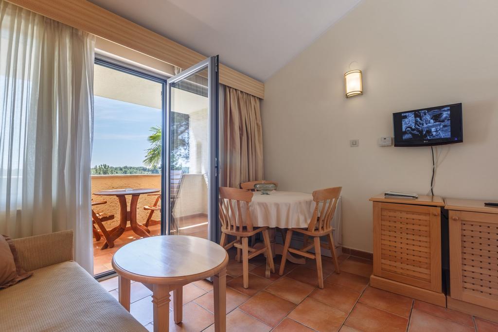 Apartments Bellevue Plava Laguna Πόρετς Εξωτερικό φωτογραφία